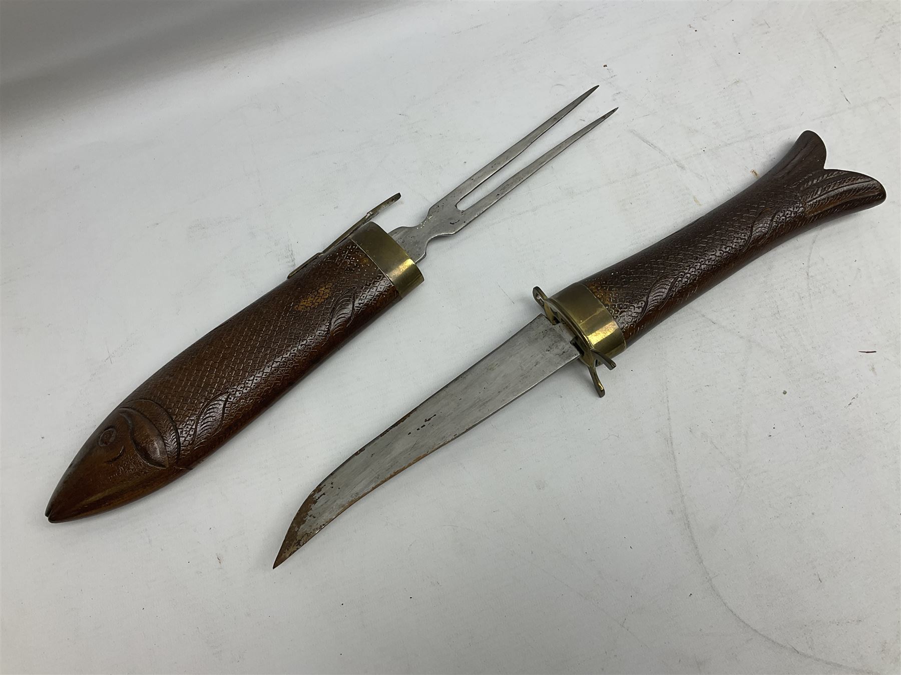 Early 20th century Indian wooden fish scabbard knife and fork serving