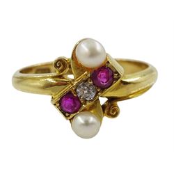 Edwardian 18ct gold diamond and ruby three stone ring, with two pearls set either side, Birmingham 1906