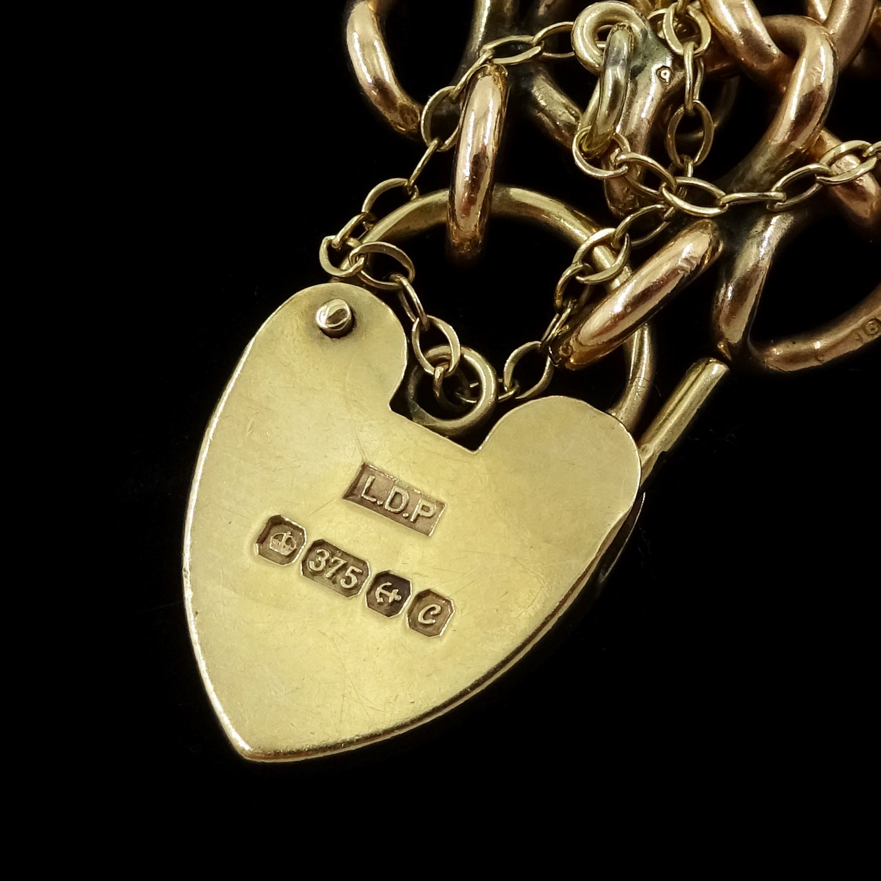 Edwardian 9ct gold double curb link bracelet, Chester 1901, each link stamped 9.375, with later 9ct gold heart locket clasp