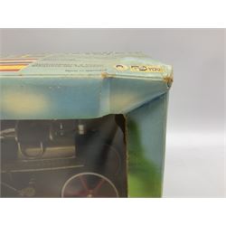 Wilesco steam roller traction engine, boxed