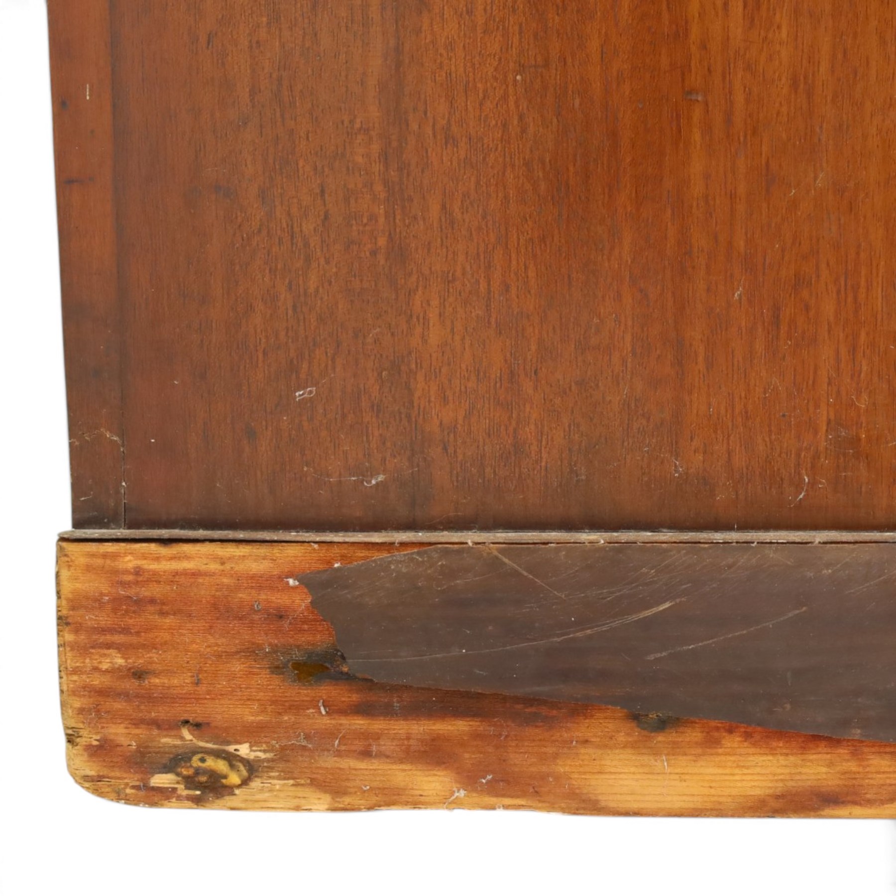 Victorian mahogany kneehole desk, rectangular top fitted with central frieze drawer over recessed cupboard, flanked by four graduating drawers to each side, on skirted base