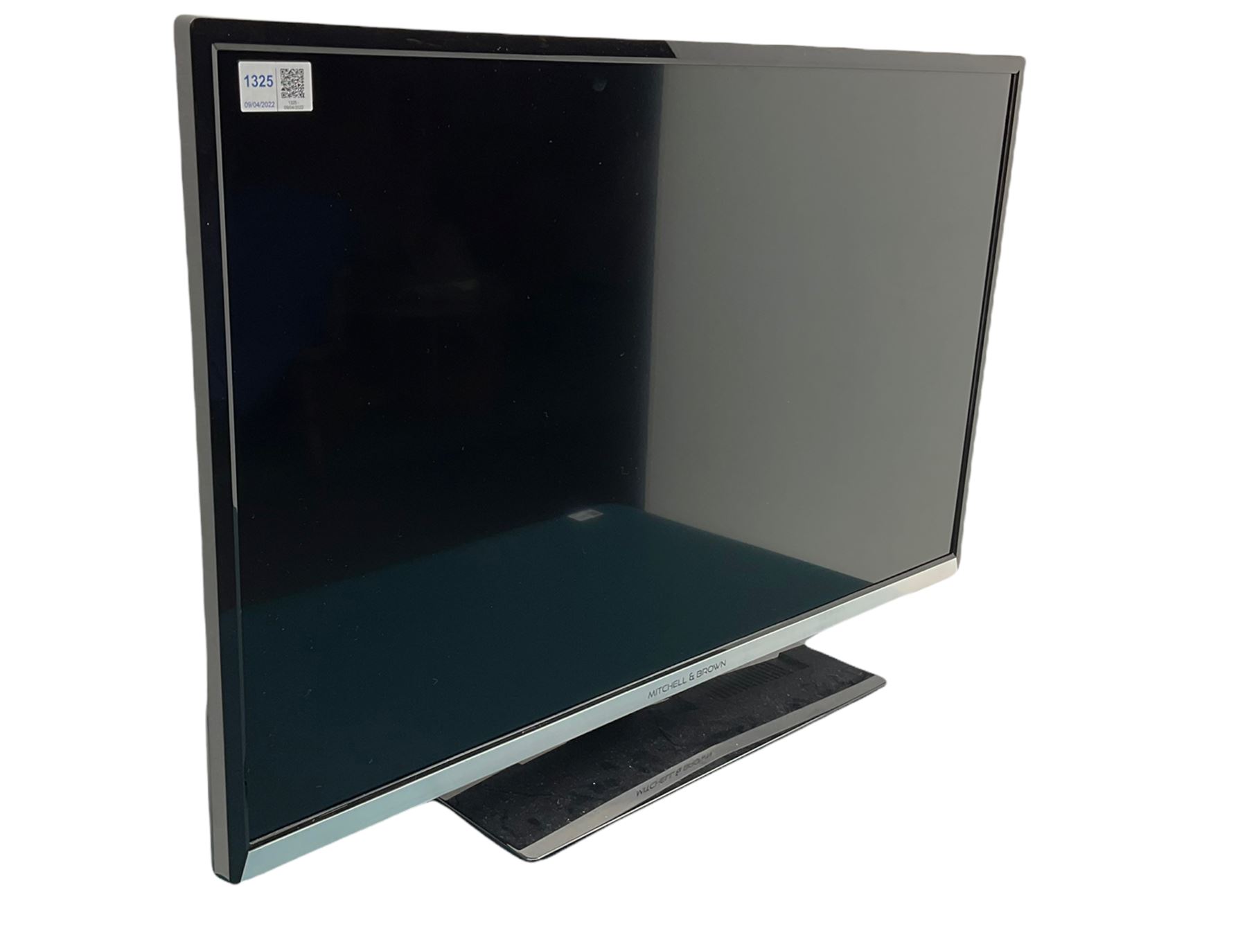 Mitchell and Brown JB-32SM1811 and a Panasonic Blu-ray player