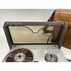Uher 4200 Report Monitor professional tape recorder, complete with instructions and leather carry case