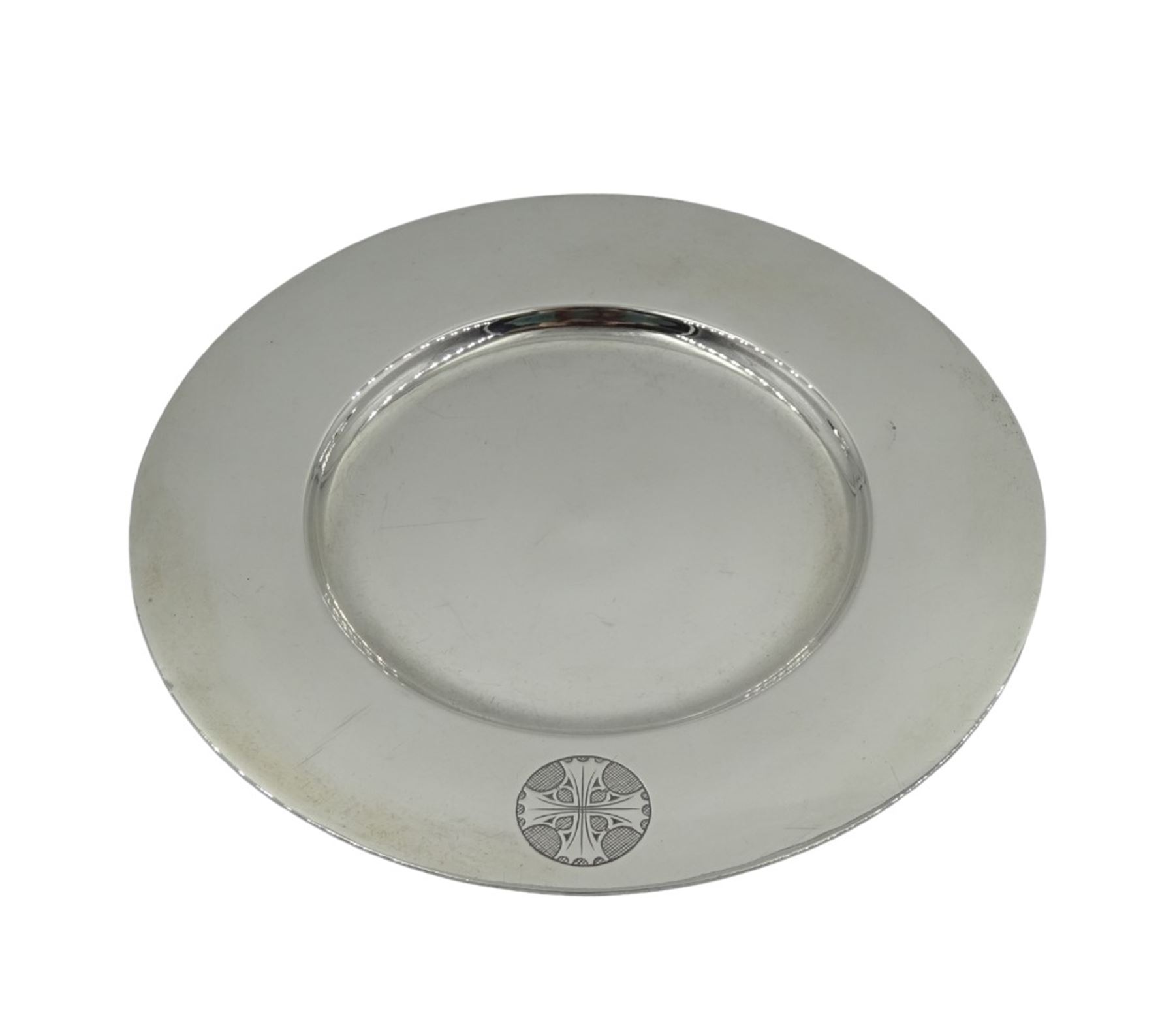 Edwardian silver paten by Carl Krall, London 1901, approx 6.1oz