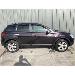 2009 Nissan Qashqai N-Tec 4WD CVT. 5 door hatchback, 4 wheel drive automatic, metallic black, 2 litre petrol, 2 keys, V5 present. Personalised plate BT07 BGT. Service History, New battery fitted. 45,600 miles. Selling on behalf of the executors of a local estate.

Alternative buyers premium rate applies of 10% + VAT. - THIS LOT IS TO BE COLLECTED BY APPOINTMENT FROM DUGGLEBY STORAGE, GREAT HILL, EASTFIELD, SCARBOROUGH, YO11 3TX