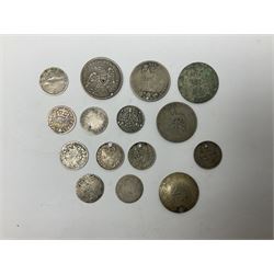 Great British and World coins, including halfcrowns, shillings, other pre-decimal coinage, The Royal Mint Great Britain and Northern Ireland 1972 coin set, commemorative crowns, various Irish coins etc