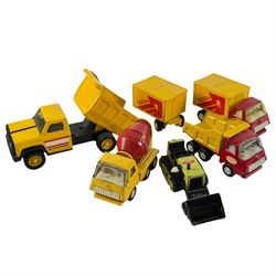 Collection of diecast dumper trucks, lorries, cement mixer, etc including Tonka and Britains examples, together with Britains Deetail soldiers and military vehicles, including SWB Land Rover and Kettenkrad