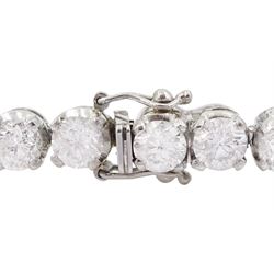 Platinum diamond bracelet, thirty-one round brilliant cut diamonds of approx 16.05 carat, hallmarked