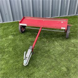 SCH 100cm lawn rake
 - THIS LOT IS TO BE COLLECTED BY APPOINTMENT FROM DUGGLEBY STORAGE, GREAT HILL, EASTFIELD, SCARBOROUGH, YO11 3TX