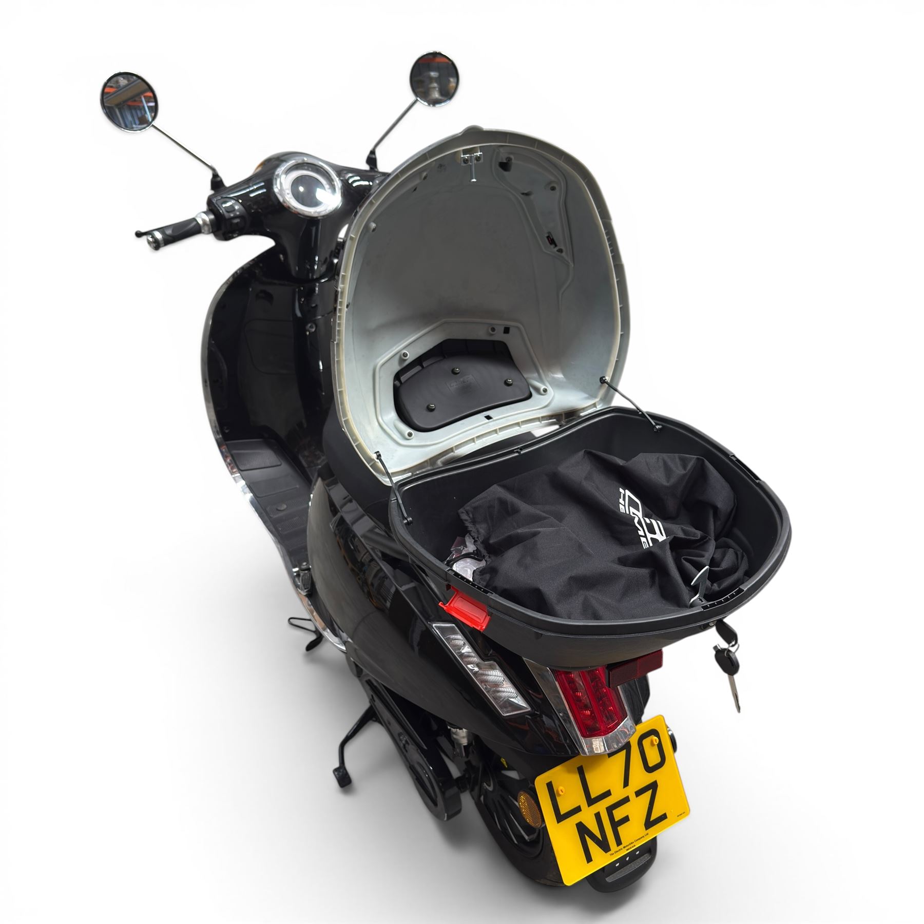 Sakura JS2A - 4000W electric scooter (125cc equivalent), 2 Miles, LL70 NFZ