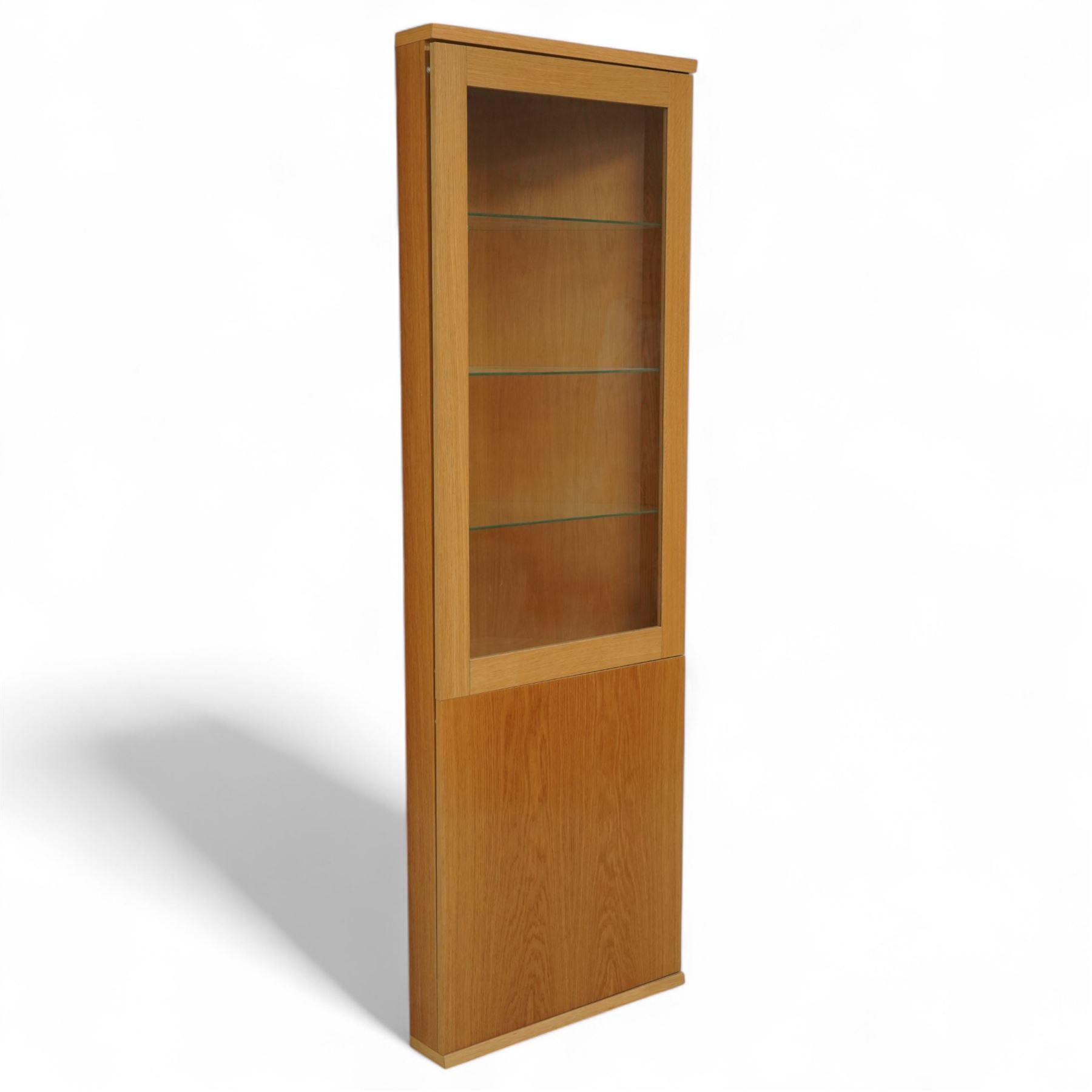 Skovby - light oak veneered display corner cabinet - SM769, with glass panelled door, three glass shelves, electric light, cupboard door with internal shelf 