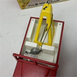 Tri-Ang - Mini Hi-Way Series tin-plate Land Rover with Canopy and Service Truck in red; both in original boxes 