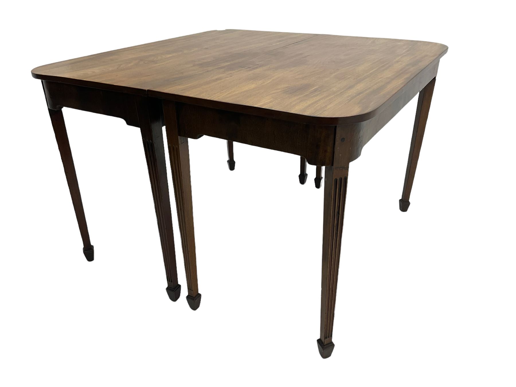 III mahogany extending dining table, two Dends and additional