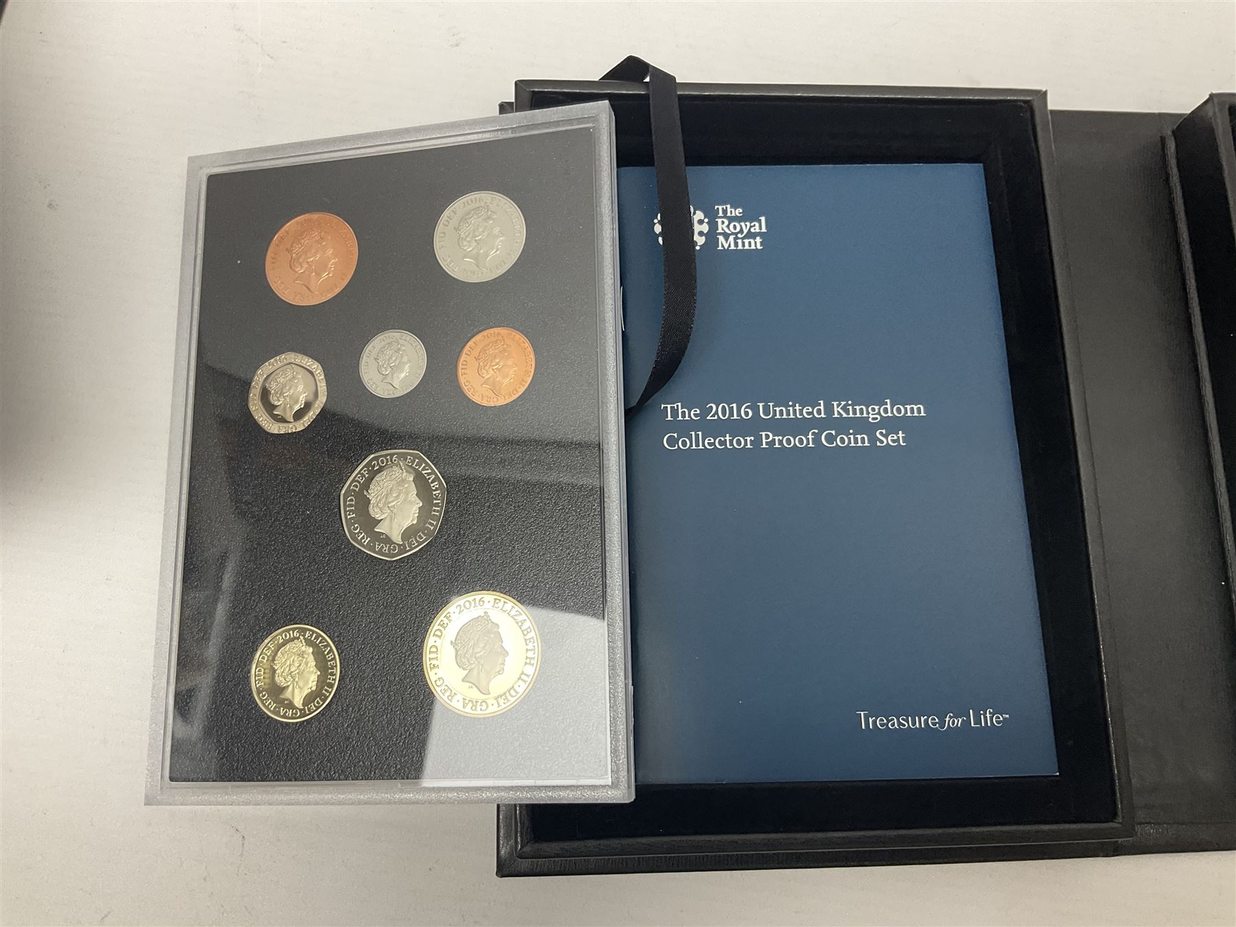The Royal Mint United Kingdom 2016 proof coin set collector edition, cased with certificate