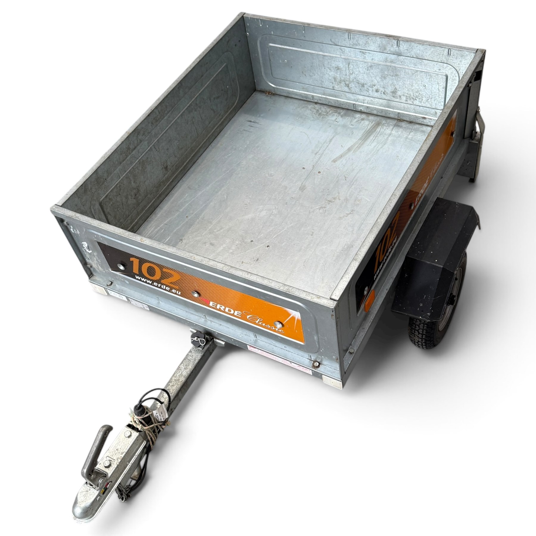 Erde - 102 classic trailer 