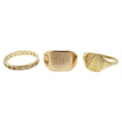 Gold link bracelet, two gold signet rings, stone set ring and a gold necklace, all 9ct hallmarked, stamped or tested