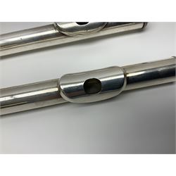 Boosey & Hawkes London Regent three-piece flute, serial no.345447; in B&H Bandhite hard carrying case; and Deg Music Company Inc. USA Claudel Model three-piece flute, serial no.491718, in hard carrying case (2)