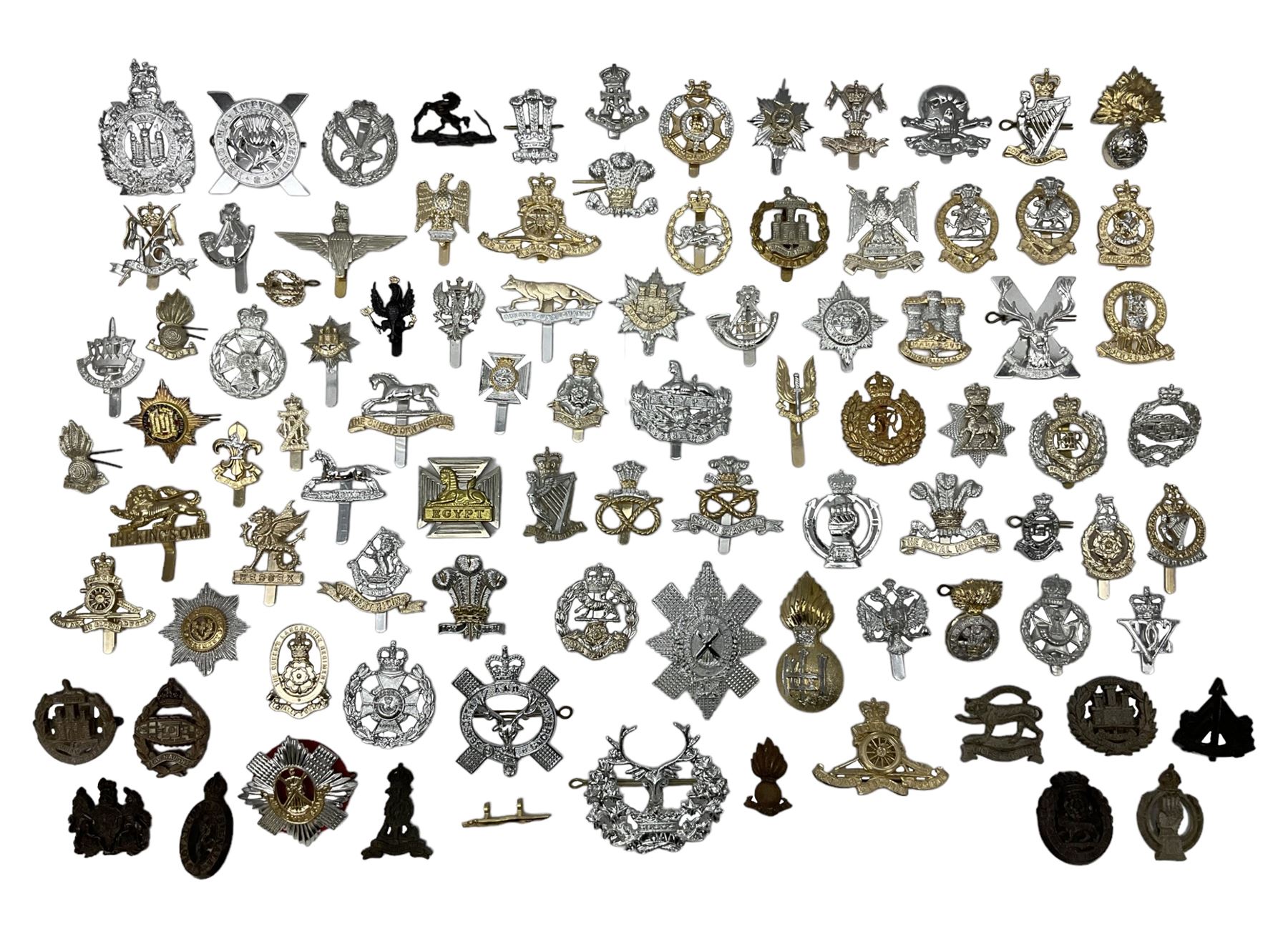 Military badges - approximately eighty predominantly staybrite glengarry, cap and collar badges and small quantity of plastic badges