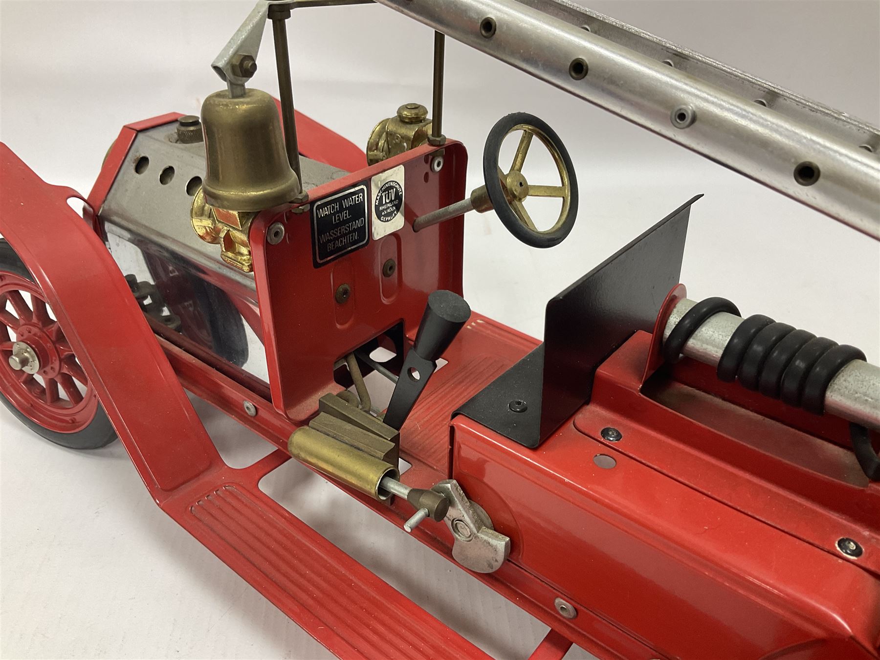 Mamod FE1 ‘Fire Engine’ live steam, in the Edwardian style