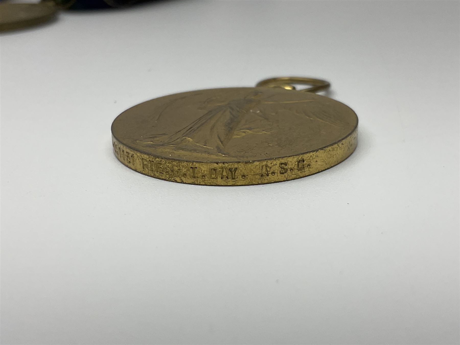 WW1 trio of medals comprising British War Medal, Victory Medal and 1914-15 Star awarded to S/4 091131 Pte. B.T. Day A.S.C.; and WW1 pair of medals comprising British War Medal and Victory Medal awarded to 240653 Gnr. E. Stephenson R.A.