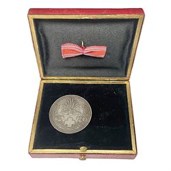 Japanese Red Cross Service medallion with pin ribbon; in associated box
