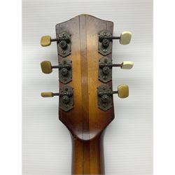 1958 Hofner Senator acoustic guitar with two-tone finish and Hofner label bearing serial no.5315, L104cm overall; in soft carrying case.