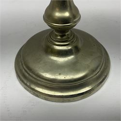 William H Honey polished brass adjustable student's oil lamp, with green glass shade, H60cm