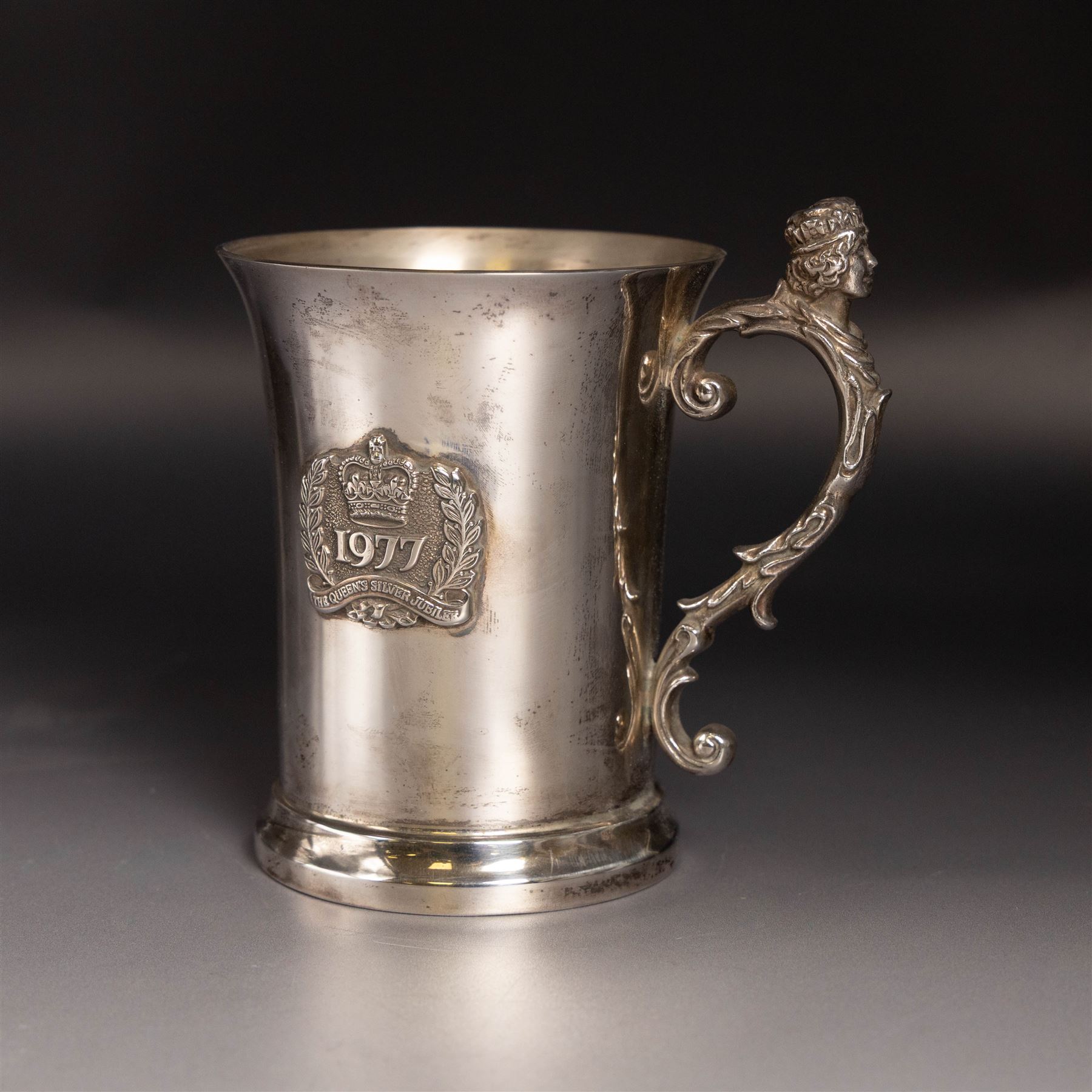 Limited edition commemorative silver tankard, created by The Birmingham Mint to commemorate the Silver Jubilee of Queen Elizabeth II, hallmarked Birmingham Mint, Sheffield 1977, with box and certificate of authenticity