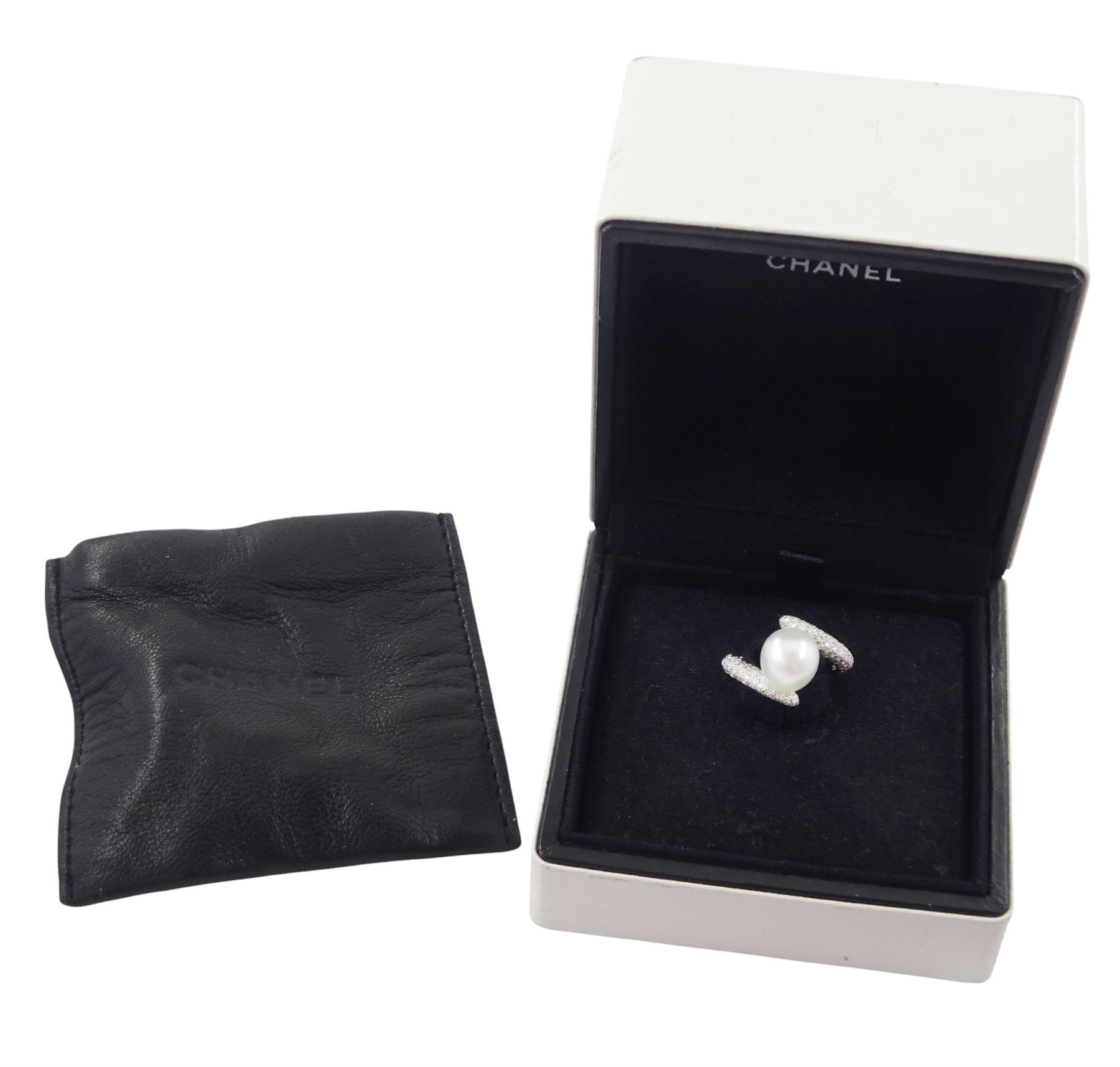 Chanel 18ct white gold pearl and diamond crossover ring, single cultured white / grey pearl, with pave set round brilliant cut diamond shoulders, hallmarked