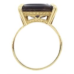 9ct gold smoky quartz intaglio ring, depicting the bust of a Roman soldier, hallmarked