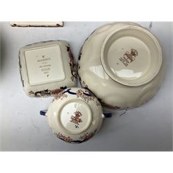 Masons Ironstone Mandalay pattern wares, to include table lamp, pair of candlesticks, clock, pair of vases, footed dish, dinner plates etc (18)