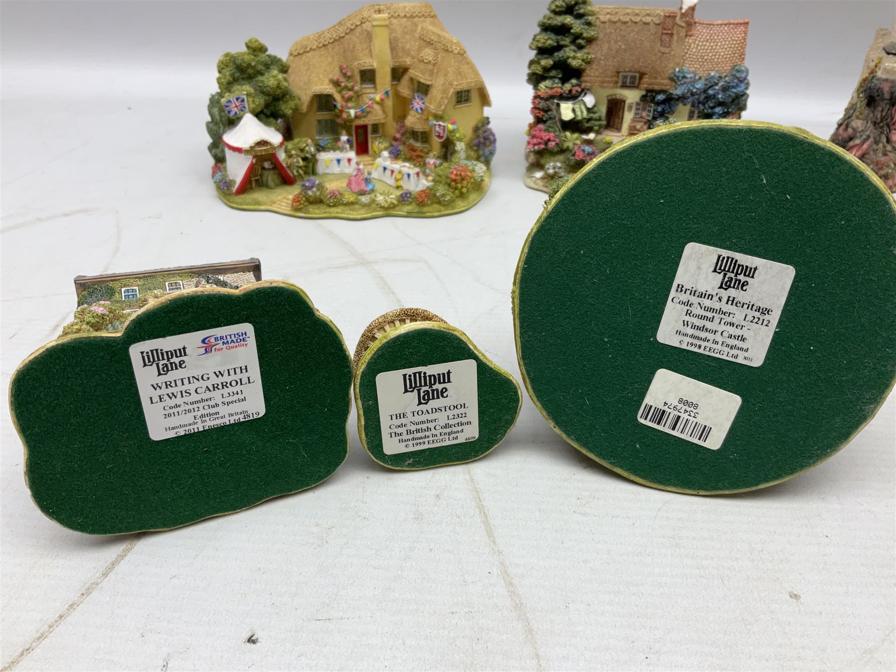 Sixteen Lilliput Lanes, to include The Golden Jubilee, Round Tower - Windsor Castle, Castle of the Golden Chalice, Travellers Rest, with box and deed,  Summer Days, Sunshine Creek, Writing with Lewis Carol, with box and deed,  etc 