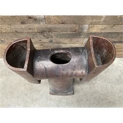 Large Victorian T shaped salt glazed terracotta chimney pot 