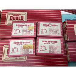 Hornby Dublo - 2-rail, 2400 TPO Mail Van Set; Engine Shed Kit - 2-Road (with additional empty box); four electrically operated switch points; uncoupling rails; buffer stops; three signals; loading gauge etc; all boxed