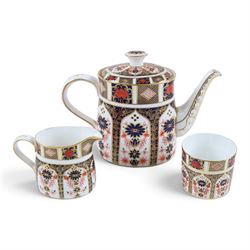Royal Crown Derby Old Imari 1128 pattern teapot, sugar bowl and milk jug, teapot H20cm