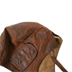 WWI observer's leather flight cap 