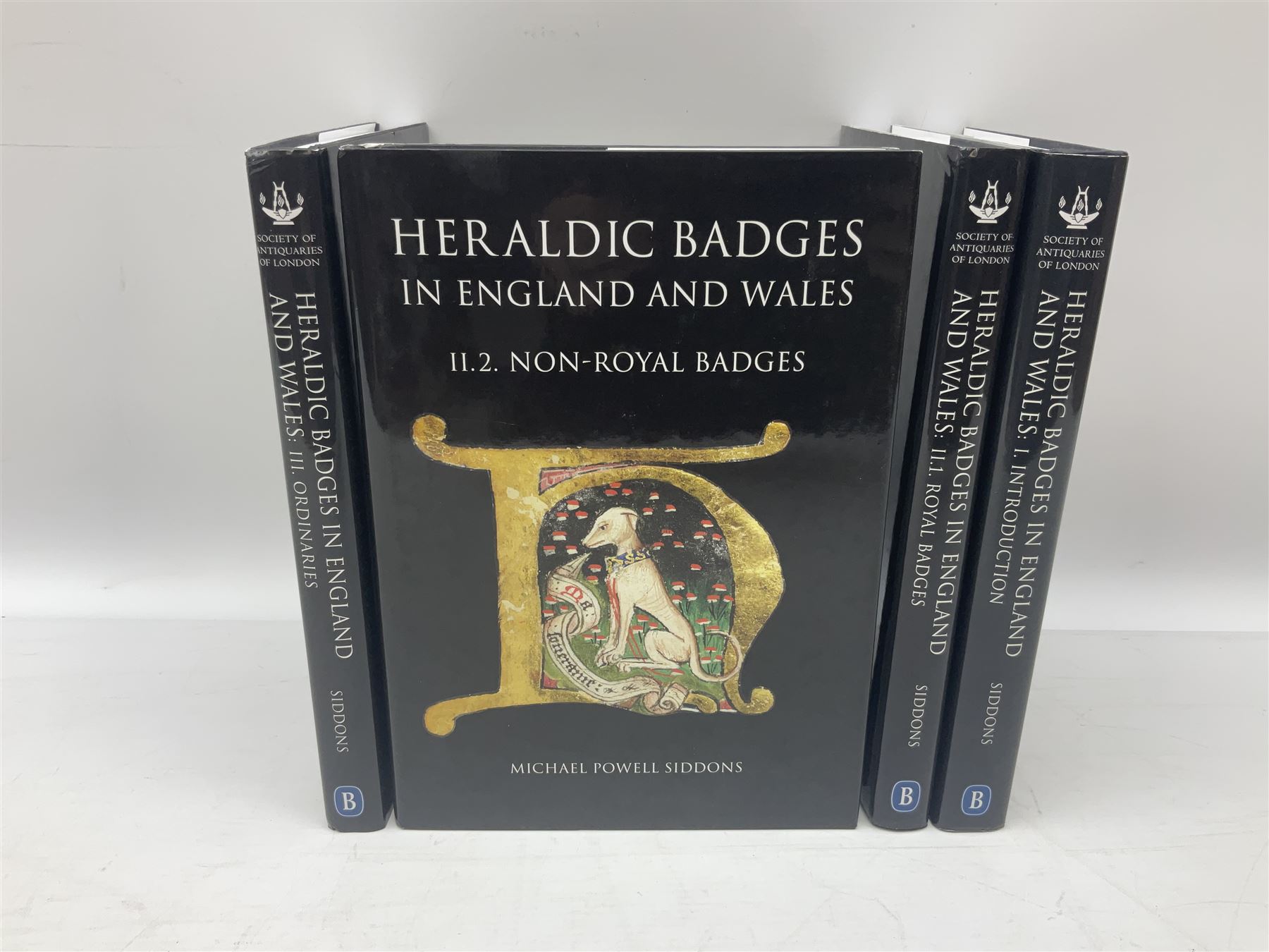 Powell Siddons,Michael: four volumes of Heraldic Badges in England and Wales, comprising of I. Introduction, II.1. Royal badges II.2. Non-royal badges, III. Ordinaries  