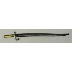  French Sword/Bayonet, 57cm recurve part fullered single edge blade engraved on spine with date 1872 quillion stamped R 84187, ribbed brass grip, steel scabbard stamped U 52, U5913, L71cm  