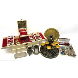 1930's Japanese black lacquer cocktail set, comprising cocktail shaker, tray and six glasses, with prunus and cockerel decoration, collection of silver-plated cutlery, a 9ct gold mounted Wedgwood jasperware brooch, 9ct gold ring approx. 2.2gm, two pairs of silver earrings, costume jewellery etc 