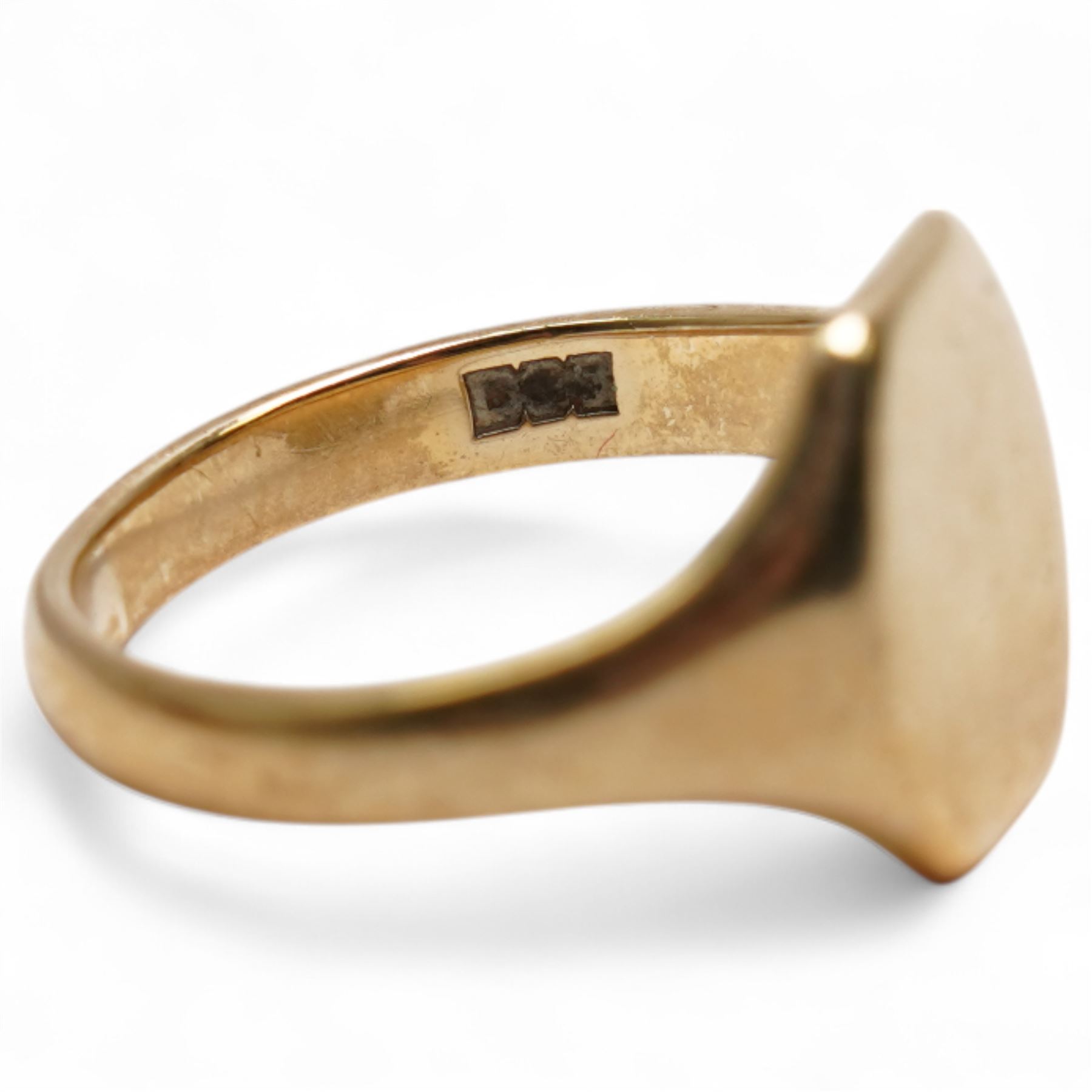 9ct gold signet ring, hallmarked