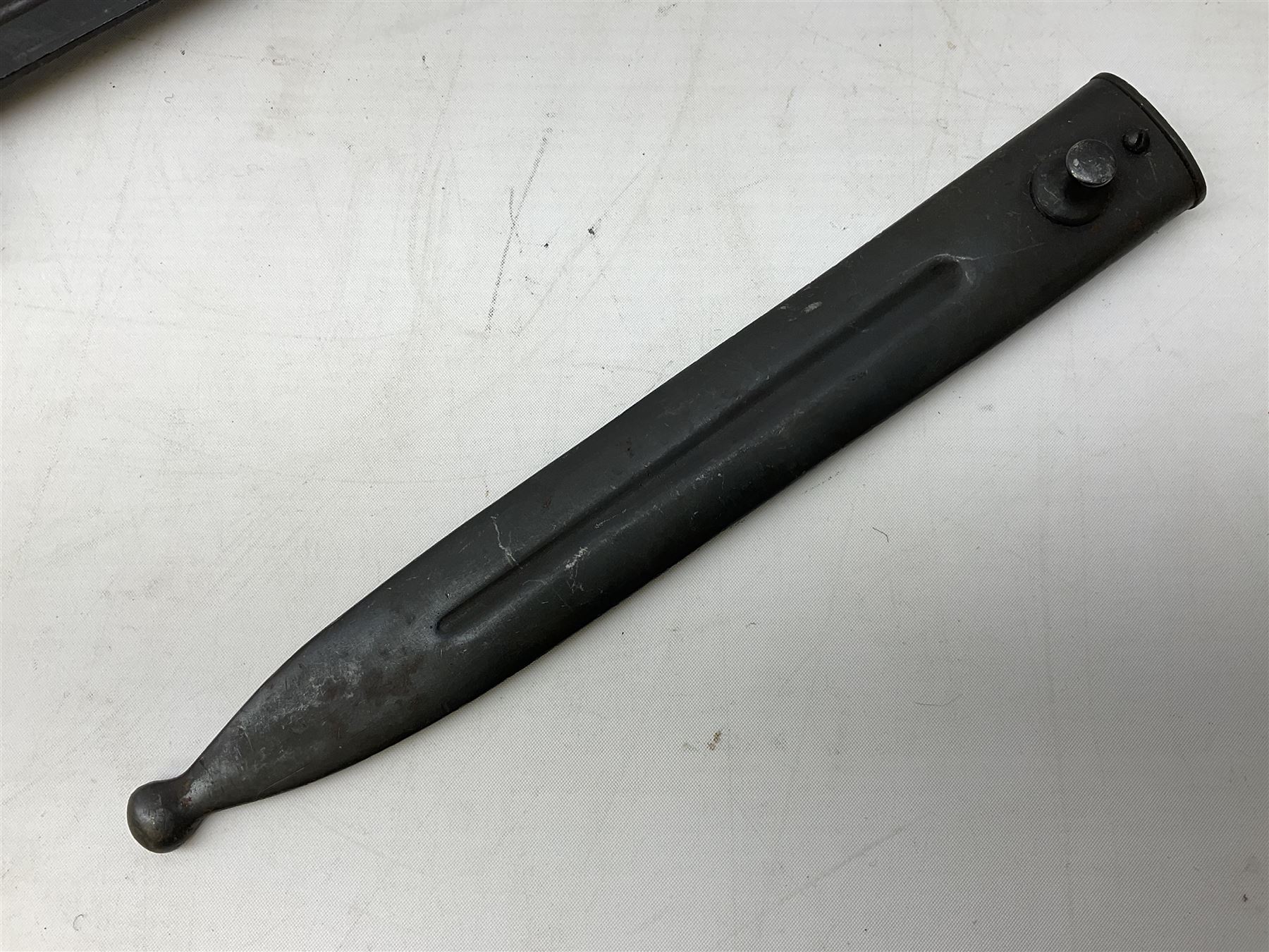 Swiss Model 1957 SIG rifle bayonet by Wenger with 23 | Edged