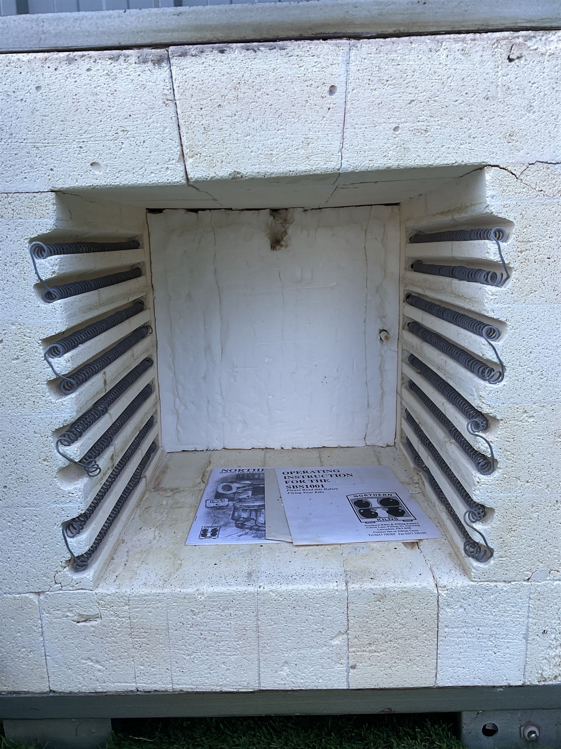 “Pilling Pottery”, 240V kiln, with clay and accessories, kiln shelves, single phase  - THIS LOT IS TO BE COLLECTED BY APPOINTMENT FROM DUGGLEBY STORAGE, GREAT HILL, EASTFIELD, SCARBOROUGH, YO11 3TX