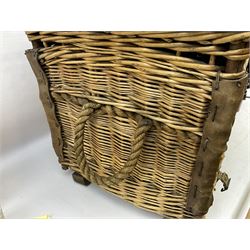 Wicker basket with twin rope handles and hinged lid, together with two table lamps, basket H45cm, L74cm