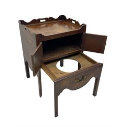 George III mahogany night cabinet commode, shaped tray top pierced with handles, double cupboard over pull-out base with basin aperture, on moulded square tapered supports 