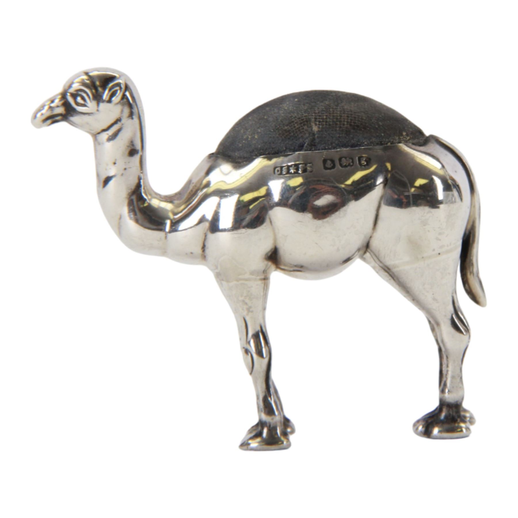 Edwardian silver novelty pin cushion, modelled as a camel, hallmarked Cornelius Desormeaux Saunders & James Francis Hollings, Birmingham 1906, H5cm