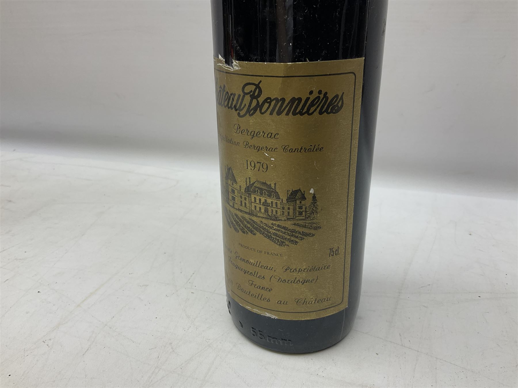 Chateau Batailley, 1996 Pauillac, Grand Cru Classe, 750ml, 12.5% vol, two bottles, together with two bottles Chateau Bonnieres 1979 Bergerac