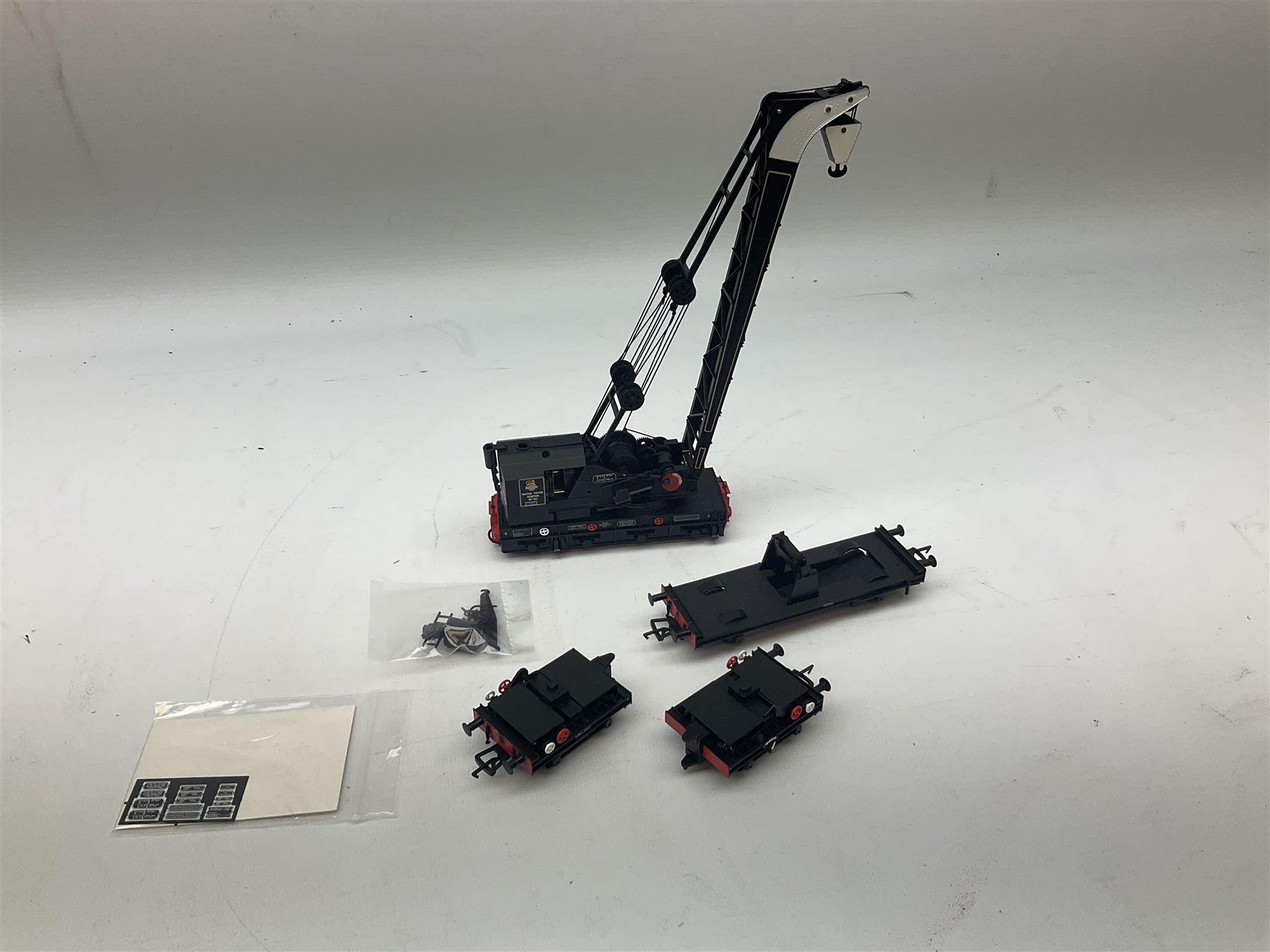 Bachmann Branch-Line '00' gauge - Ransomes & Rapier 45T Steam Breakdown Crane no. 122 