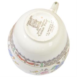 Copeland Spode Chinese Rose pattern extensive tea and dinner service, including eighteen dinner plates, twenty two desert plates, twenty cups and saucers, teapot, coffee pot, platters etc  