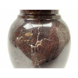 Red marble vase, of baluster form upon a stepped foot, H20cm 