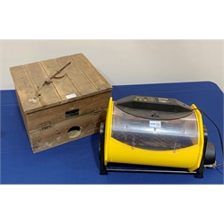 Brinsea octagon 20 advance incubator with autoturn cradle sales